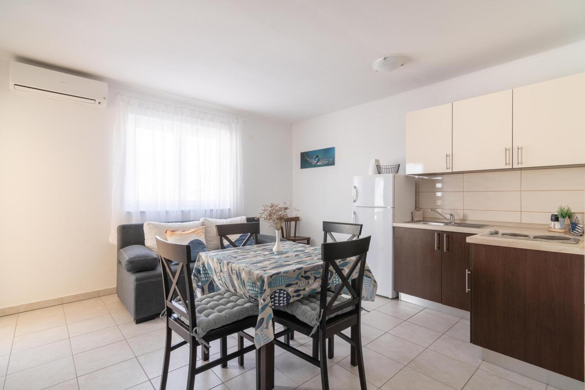 Apartments With A Parking Space Mandre, Pag - 18748 Kolan Exterior photo