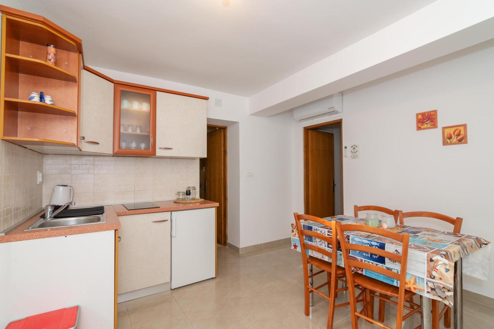 Apartments With A Parking Space Mandre, Pag - 18748 Kolan Room photo